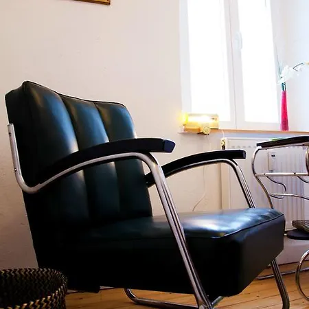 La Petite Maison * ترير